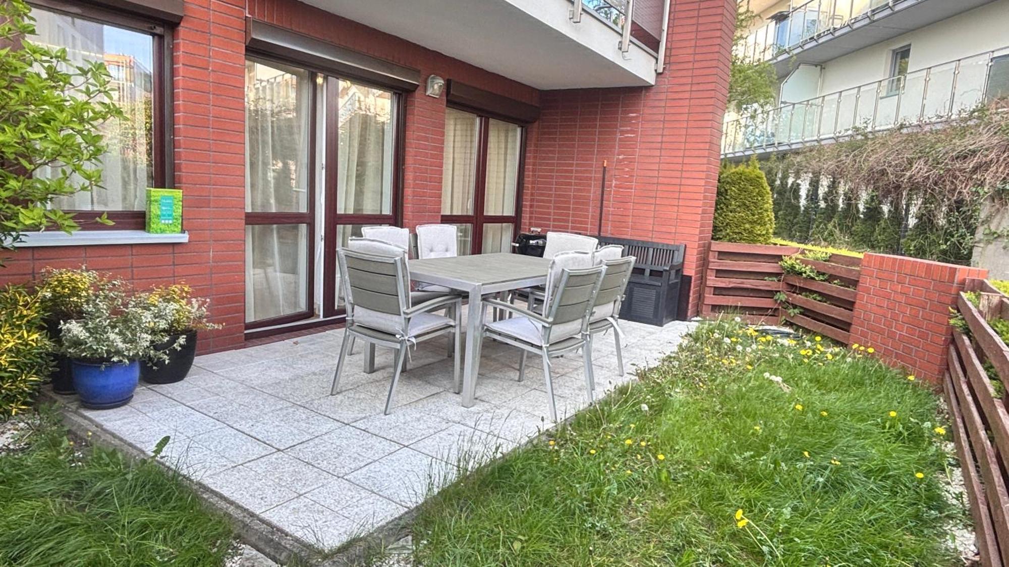 Apartment Jantar 600m Do Morza, Ogrodek, Grill, Dwie Sypialnie, Przestrzen Kolberg